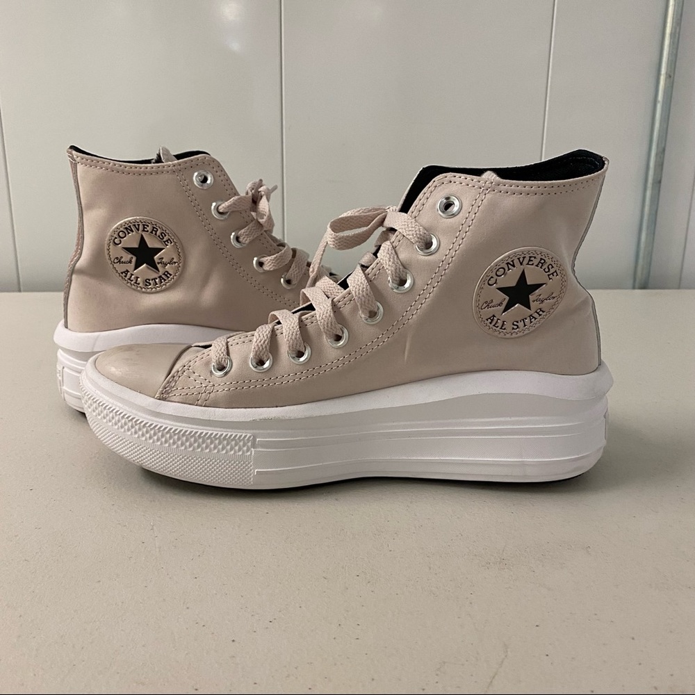 Women’s Converse Chuck Taylor All Star Move Hi Top Sneakers